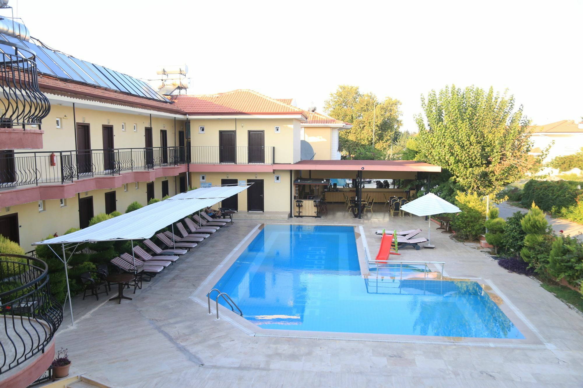 Las Palmeras Hotel Camyuva Exterior photo