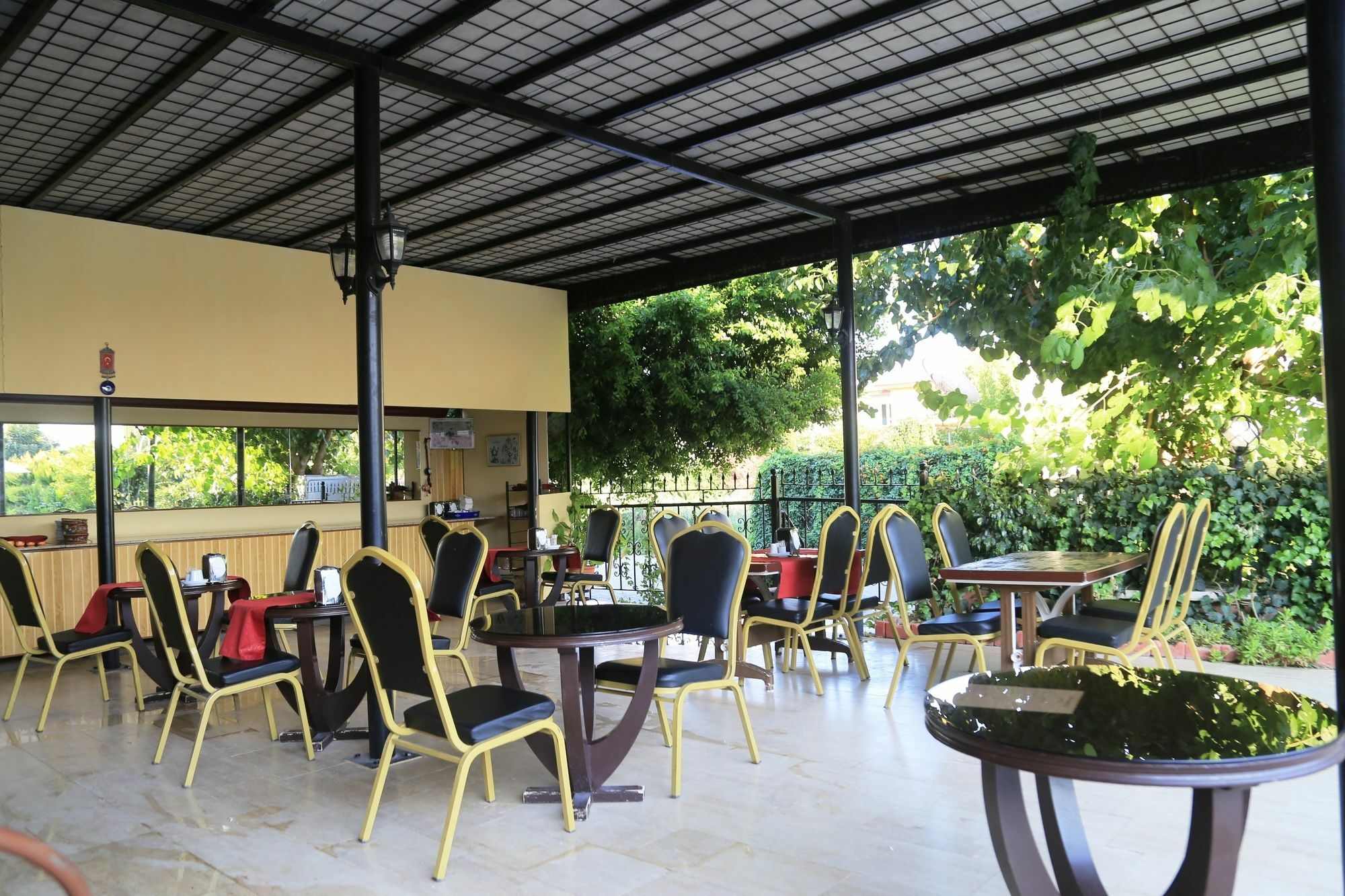 Las Palmeras Hotel Camyuva Exterior photo
